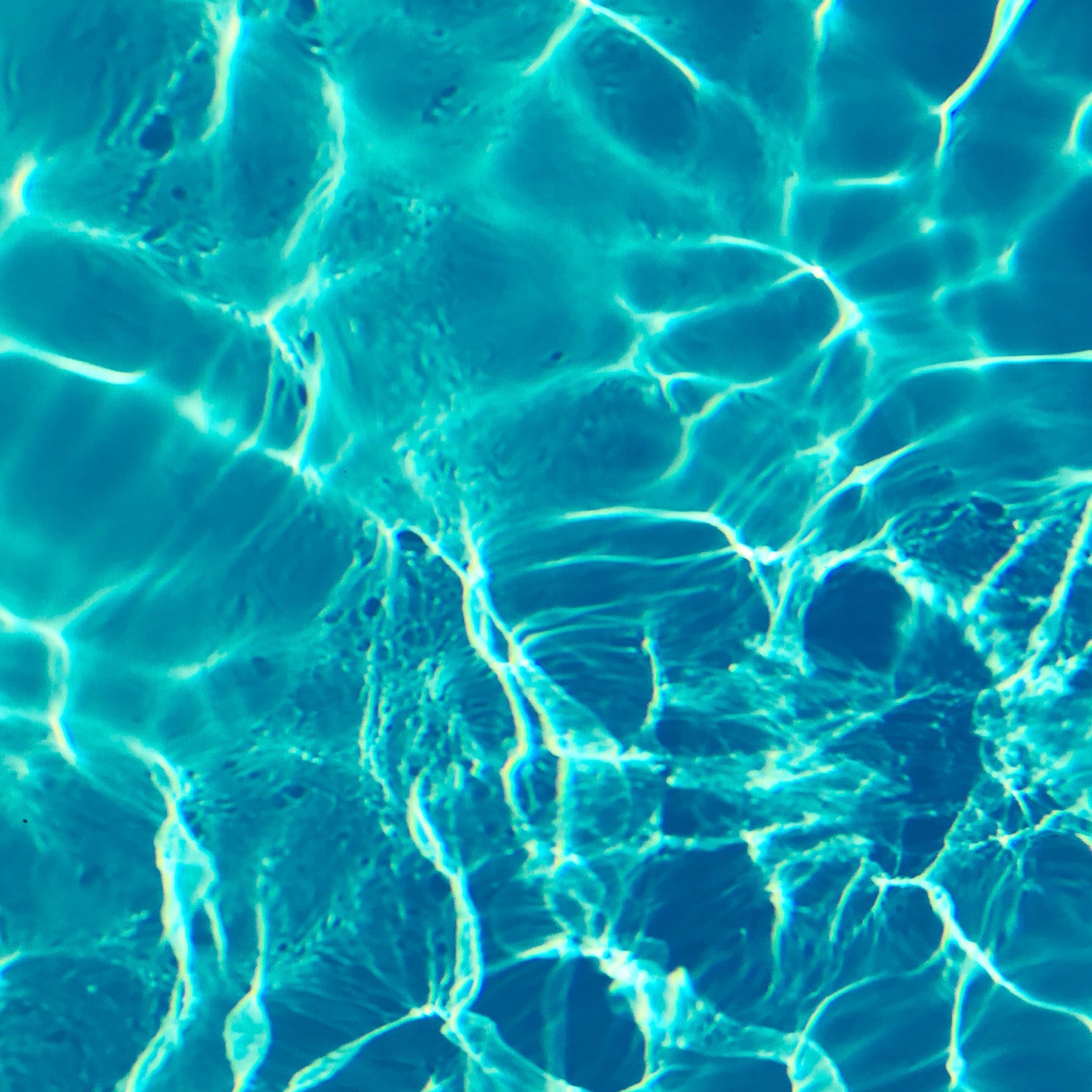 Claves para el cuidado de la piel antes de ir a la playa a la piscina o a la montana