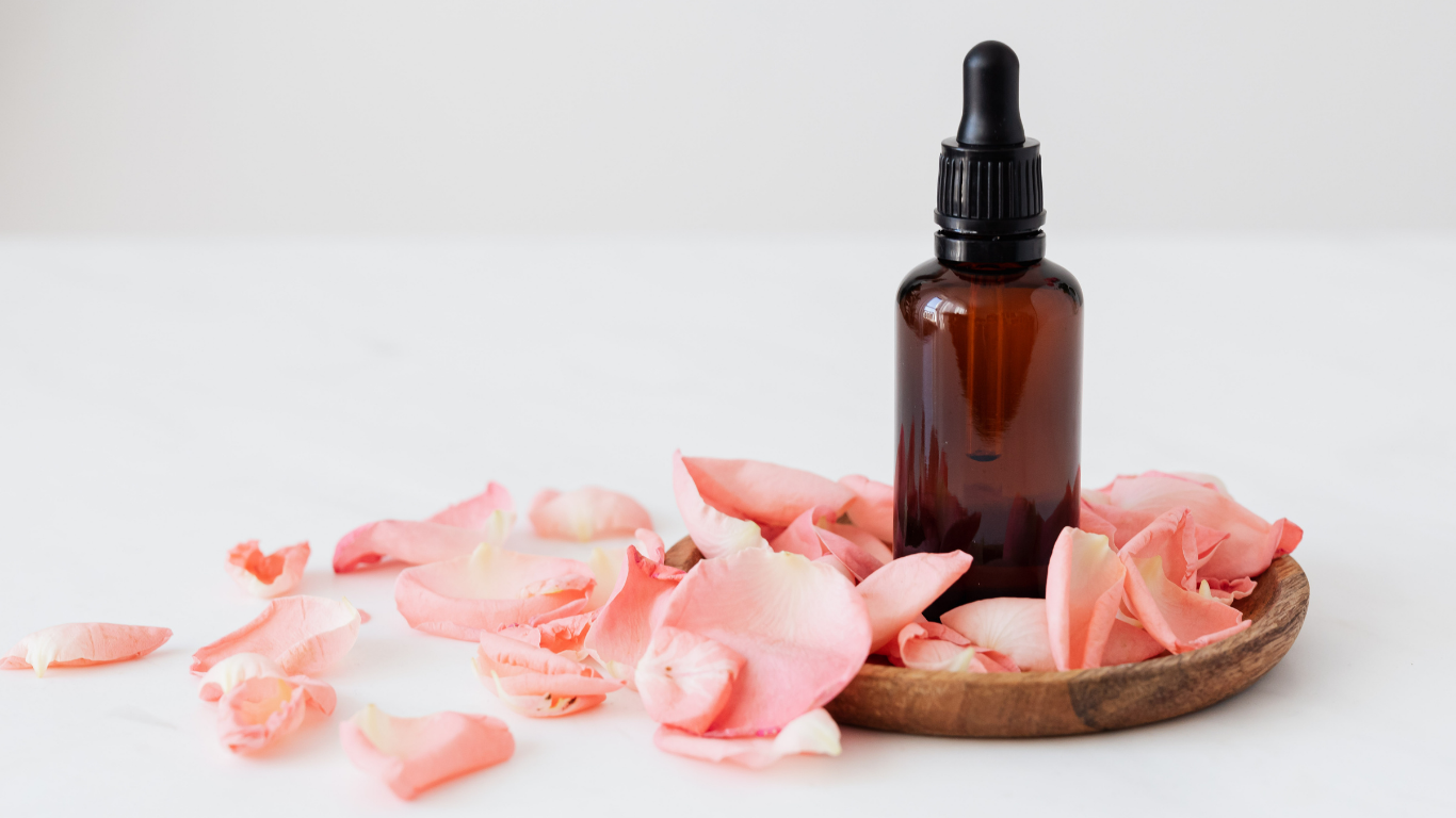 Agua de rosas para la cara